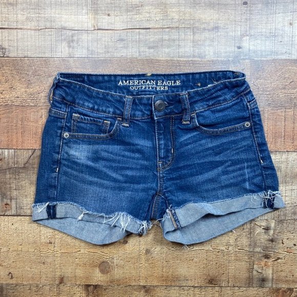 American Eagle Outfitters Pants - Women's American Eagle Outfitters Denim Shorts size 2